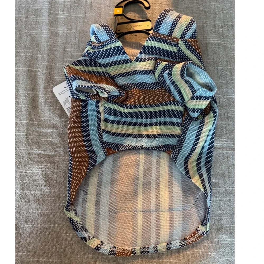 Youly Beach Bum Blue‎ Baja Hoodie Pet Dog Sweater Small 13-15in Striped Poncho